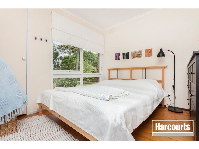 9 Ambleside Crescent, Berwick VIC 3806