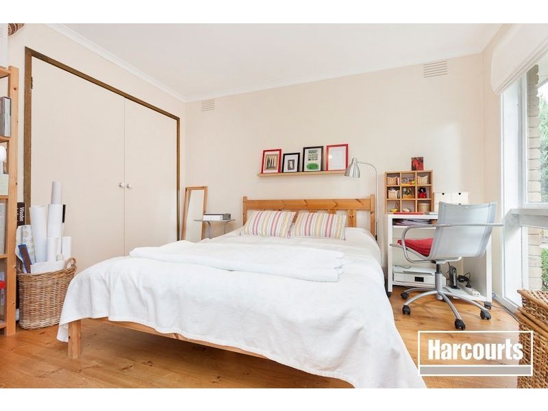 9 Ambleside Crescent, Berwick VIC 3806