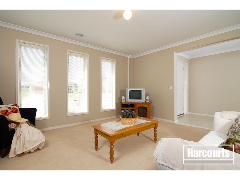 106 Brookwater Parade, Lyndhurst VIC 3975