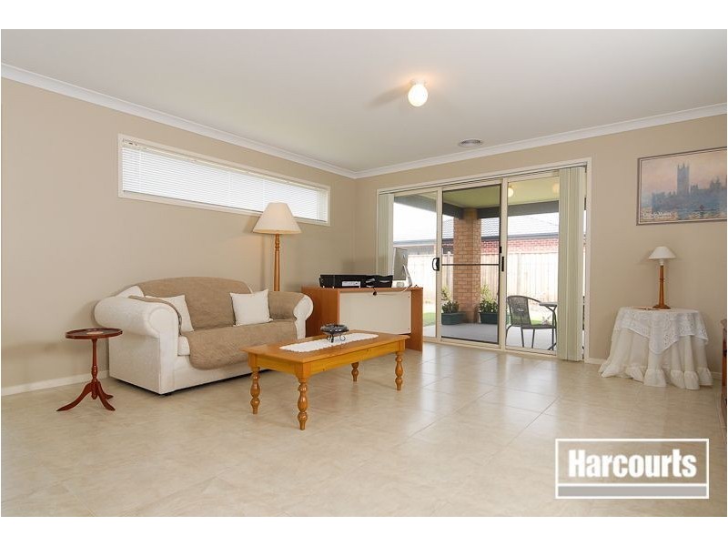 106 Brookwater Parade, Lyndhurst VIC 3975