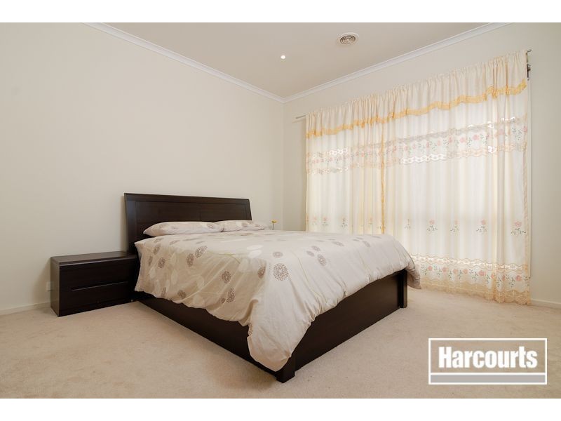 17 Black Wattle Way, Cranbourne VIC 3977