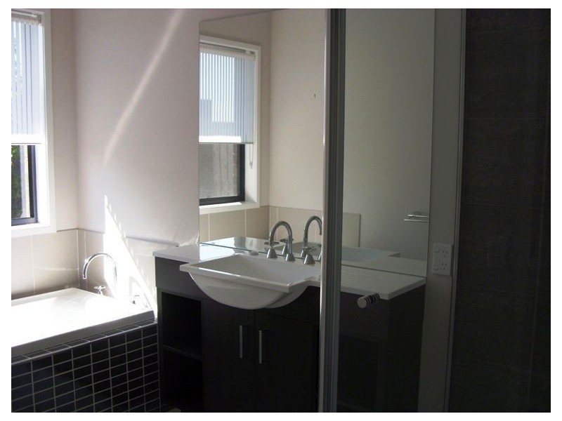 204 Linsell Boulevard, Cranbourne East VIC 3977