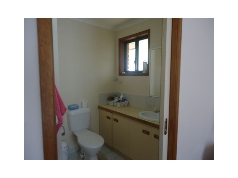 111 Courtenay Avenue, Cranbourne North VIC 3977