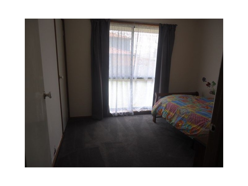 111 Courtenay Avenue, Cranbourne North VIC 3977