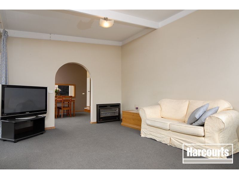 19 Holbourne Drive, Junction Village VIC 3977