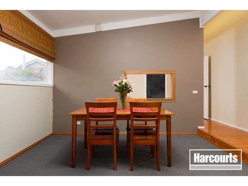 19 Holbourne Drive, Junction Village VIC 3977