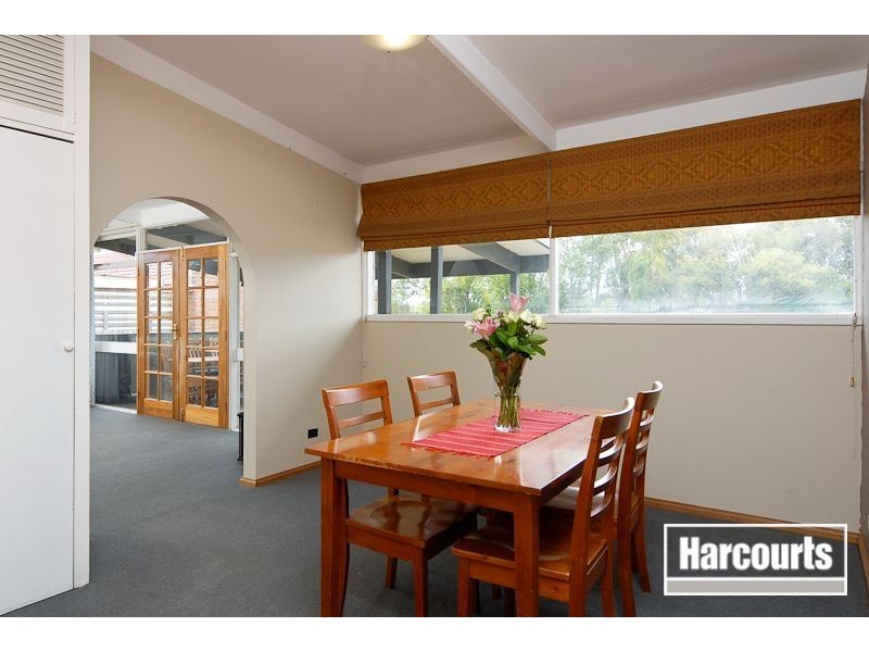 19 Holbourne Drive, Junction Village VIC 3977
