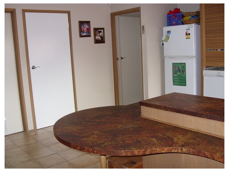 8 Evelyne Avenue, Cranbourne VIC 3977