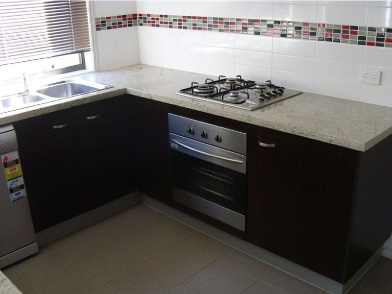 42 Tyndall Street, Cranbourne East VIC 3977