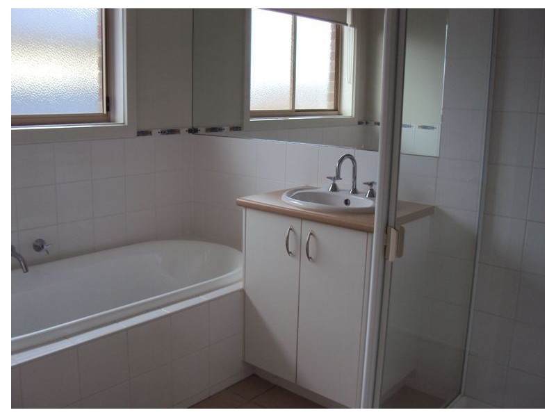 7 Majestic Boulevard, Cranbourne VIC 3977