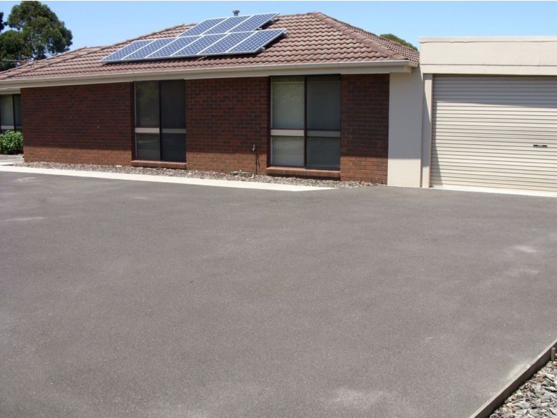 20a Huon Park Road, Cranbourne VIC 3977