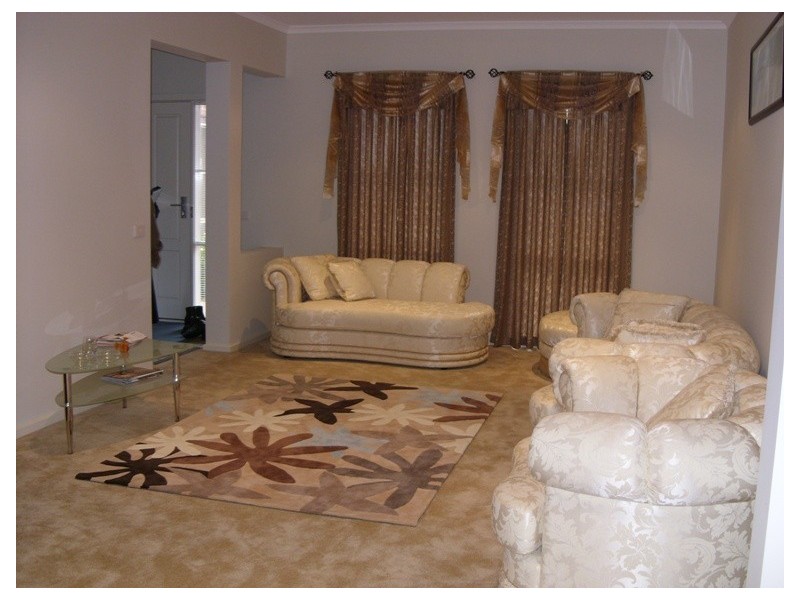 7 Majestic Boulevard, Cranbourne VIC 3977