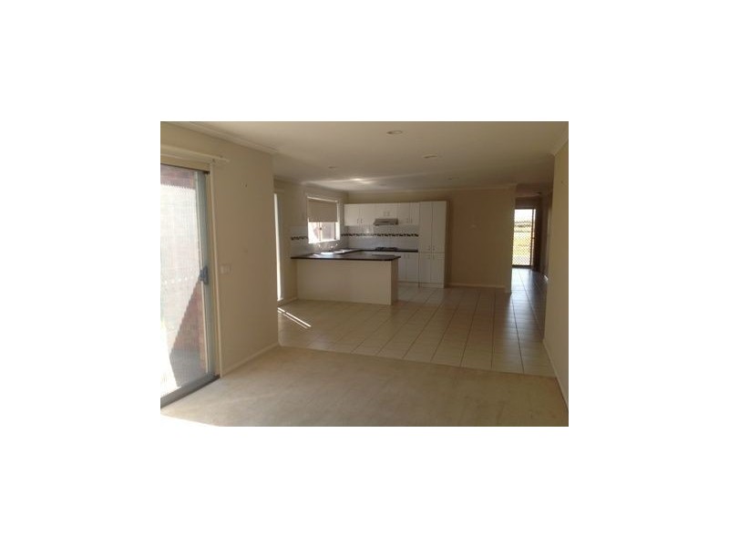 29A Staunton Walk, Cranbourne VIC 3977
