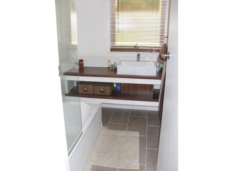 6 Hudson Street, Cranbourne VIC 3977