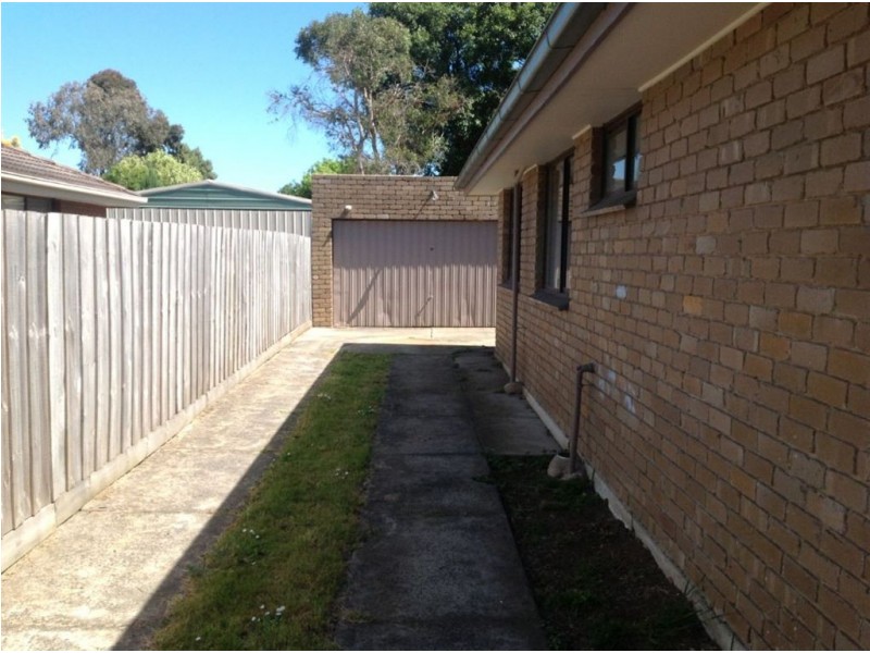 28 Cochrane Street, Cranbourne VIC 3977
