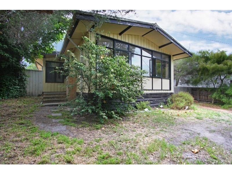 21 Mark Street, Rosebud VIC 3939