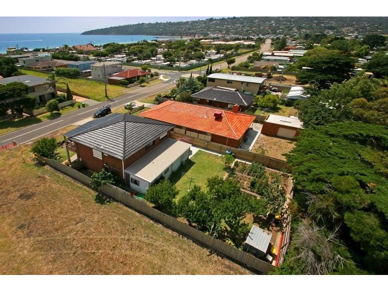 212 Dromana Pde, Safety Beach VIC 3936