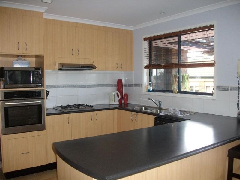 18 Julie Court, Langwarrin VIC 3910