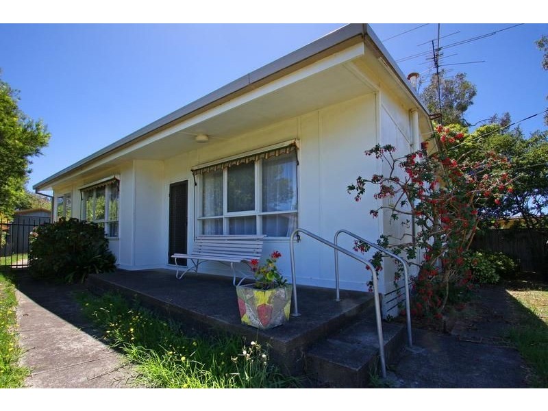 90 Watson Avenue, Dromana VIC 3936