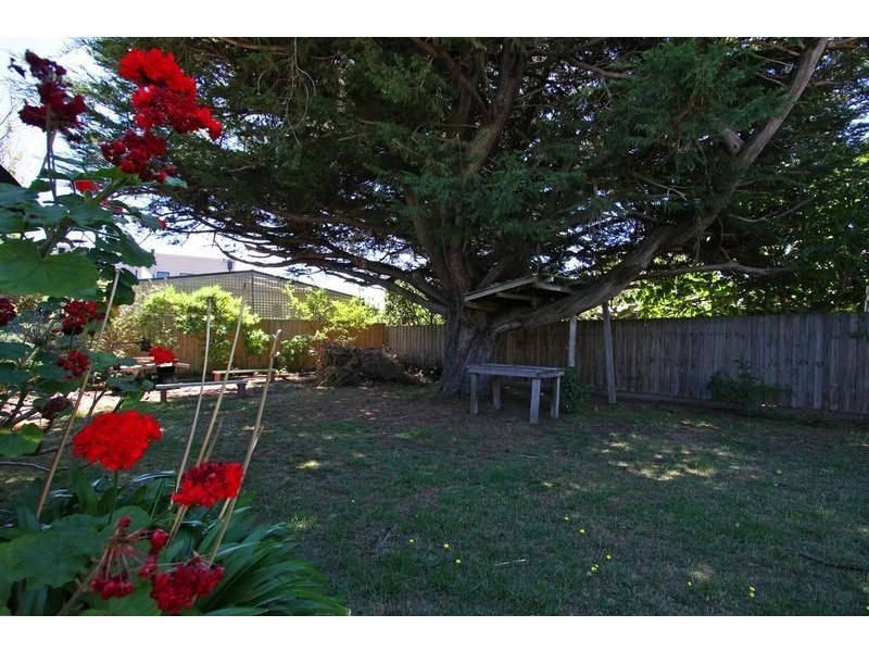 90 Watson Avenue, Dromana VIC 3936