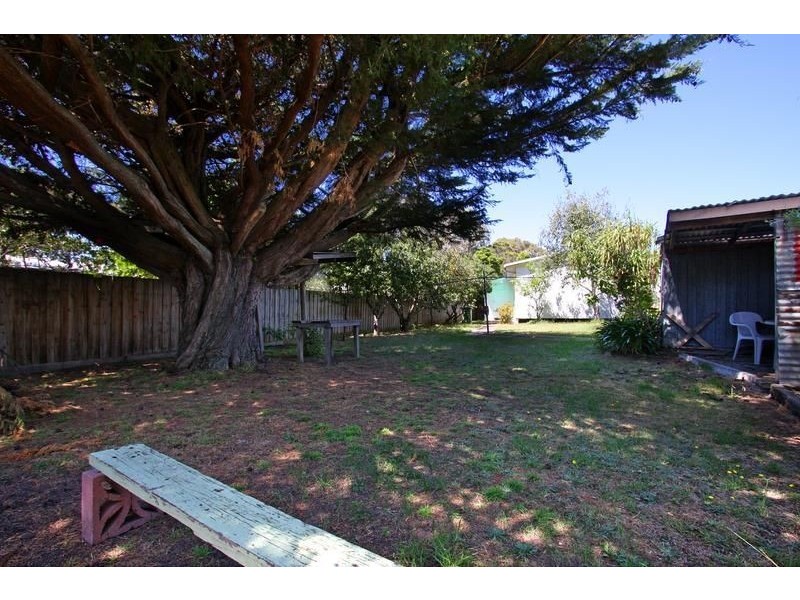 90 Watson Avenue, Dromana VIC 3936