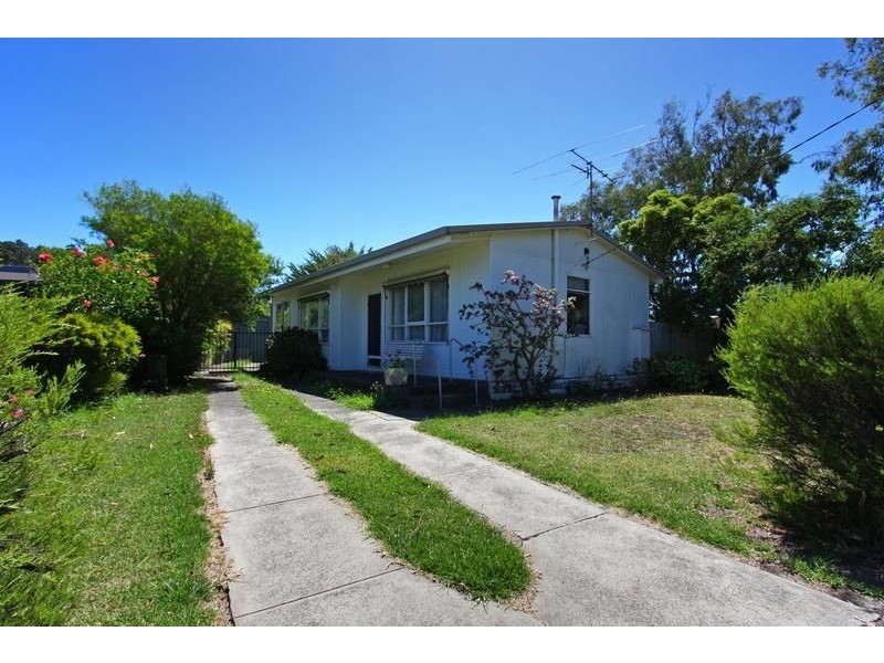 90 Watson Avenue, Dromana VIC 3936