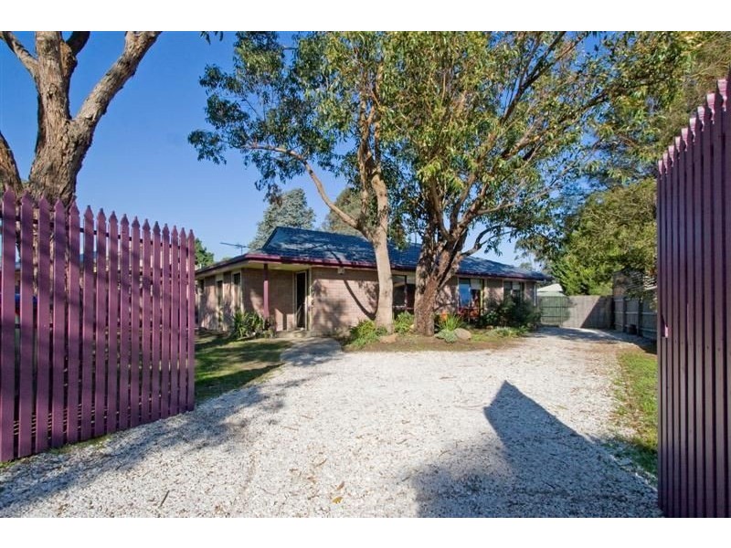 16 Parwan Crescent, Mornington VIC 3931