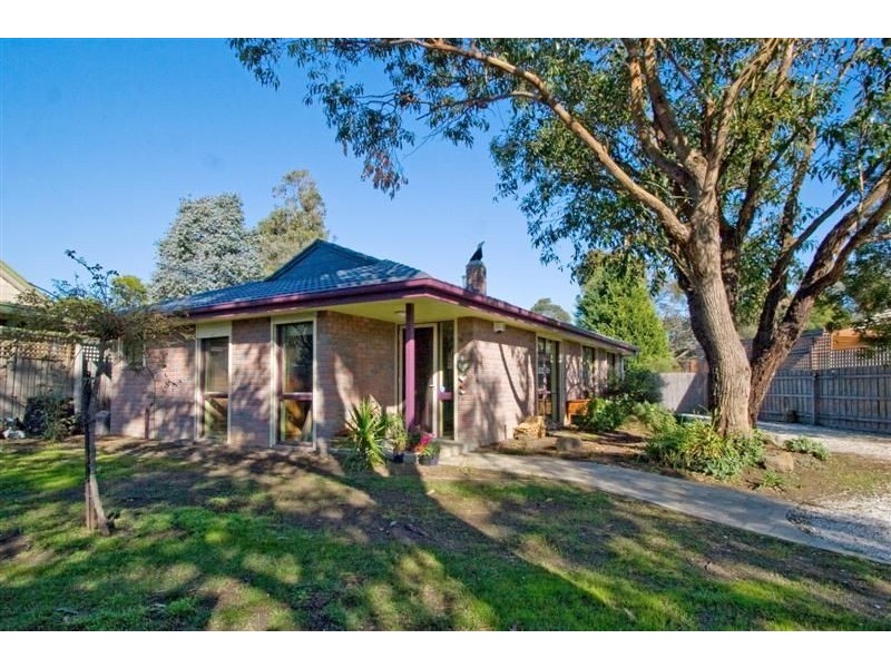 16 Parwan Crescent, Mornington VIC 3931