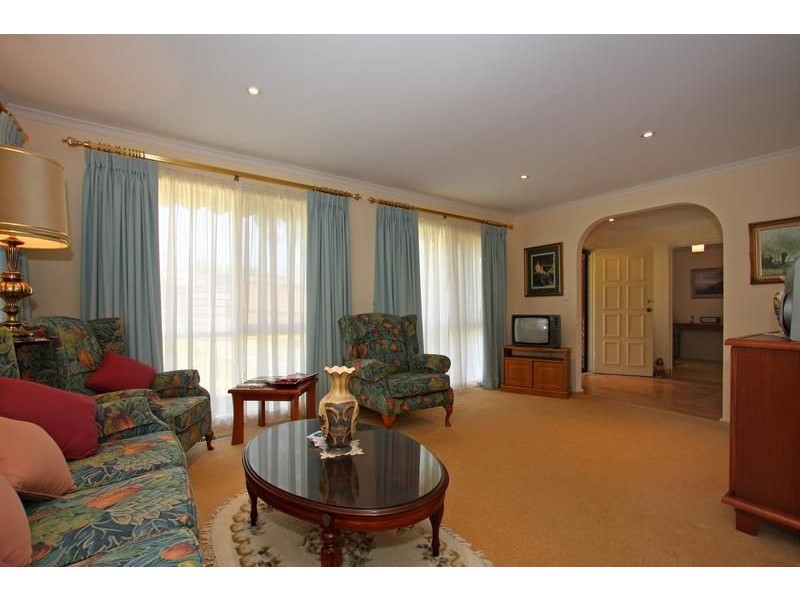 12 Beverley Street, Dromana VIC 3936