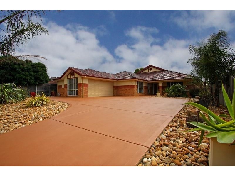 24 Golf Course Lane, Safety Beach VIC 3936