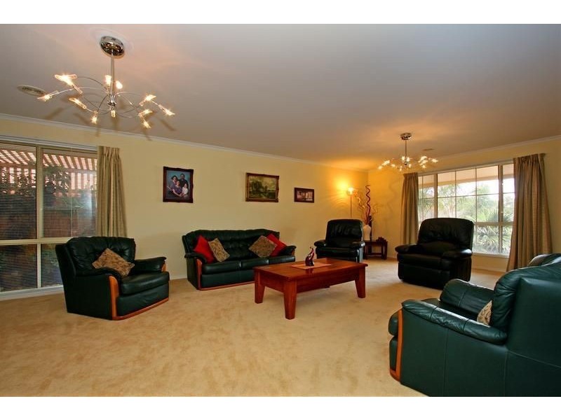 24 Golf Course Lane, Safety Beach VIC 3936