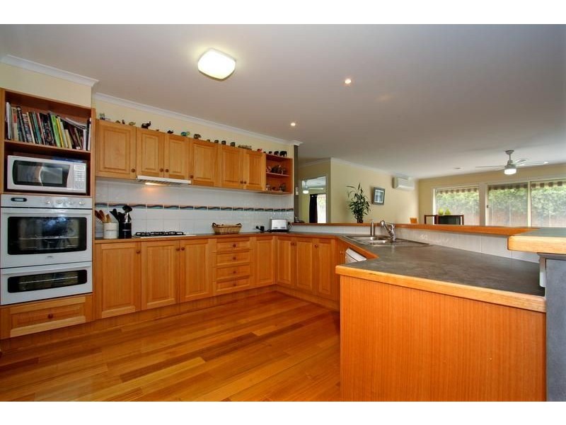 24 Golf Course Lane, Safety Beach VIC 3936