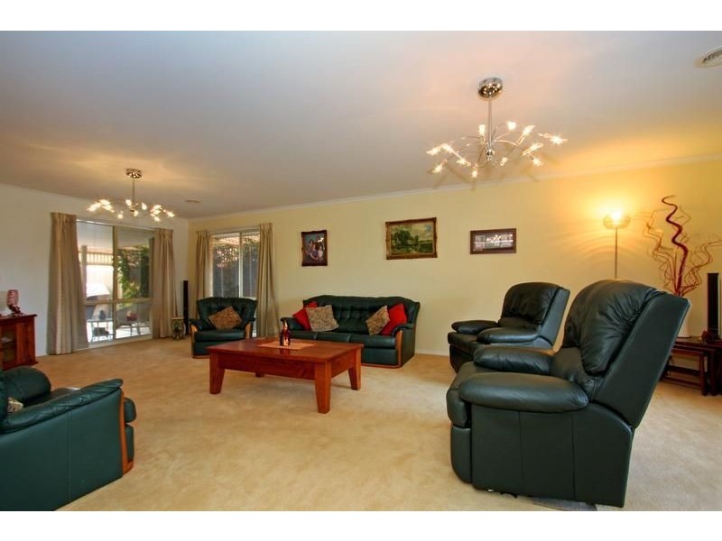 24 Golf Course Lane, Safety Beach VIC 3936