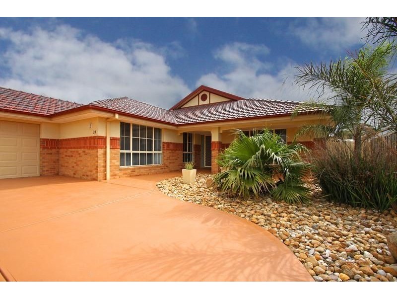 24 Golf Course Lane, Safety Beach VIC 3936