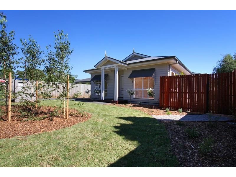 1/19 Como Court, Dromana VIC 3936