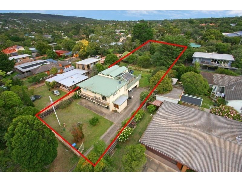 2 The Avenue, Mccrae VIC 3938
