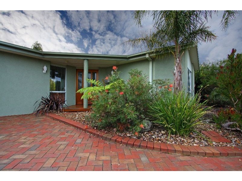 18/10D Country Club Drive, Safety Beach VIC 3936