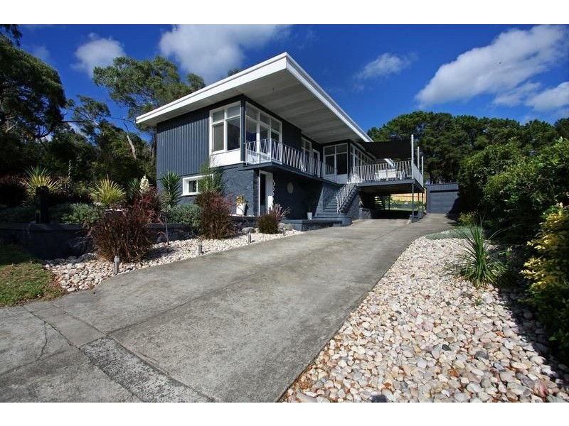 24 Grant Street, Dromana VIC 3936