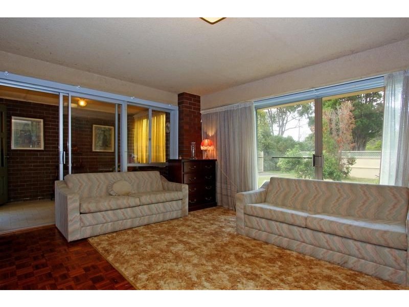 2 The Avenue, Mccrae VIC 3938