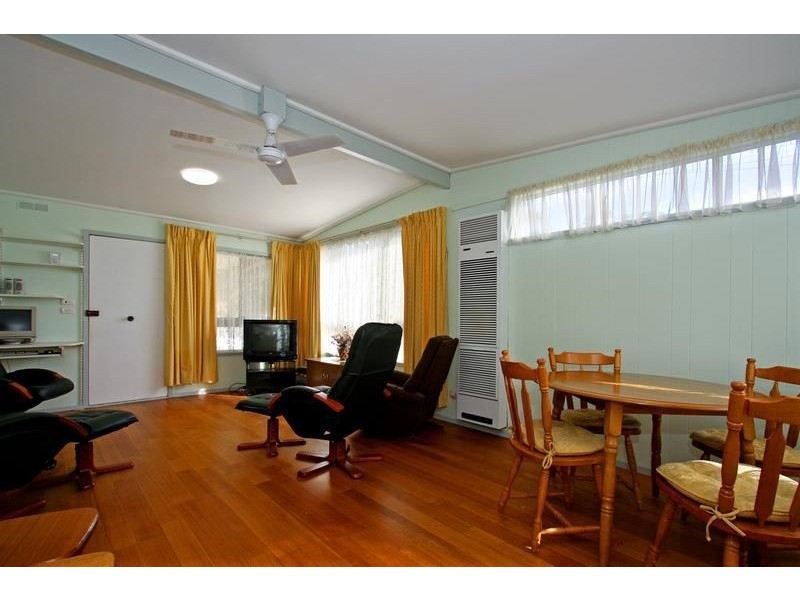 94 Dromana Pde, Safety Beach VIC 3936