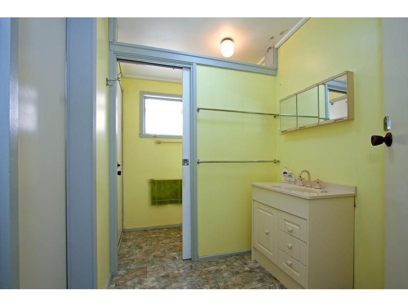 94 Dromana Pde, Safety Beach VIC 3936