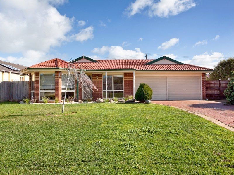 2 Fairway Lane, Safety Beach VIC 3936