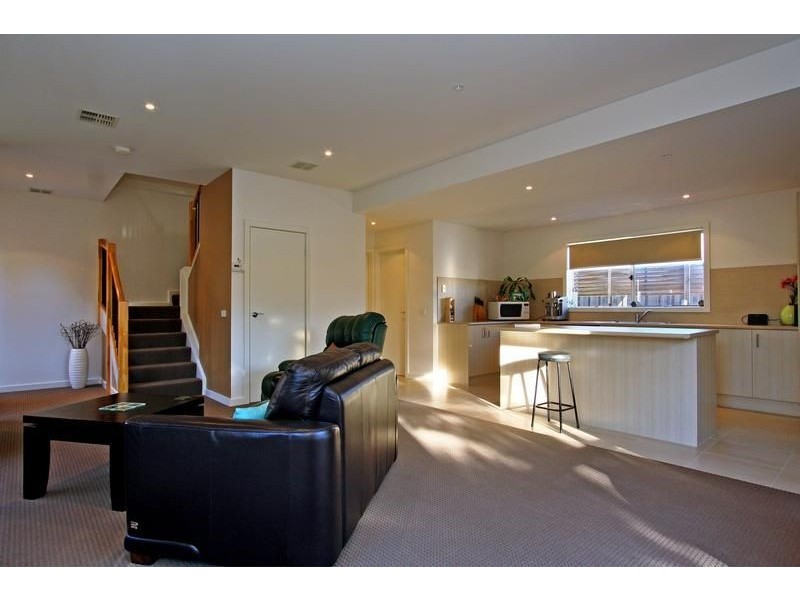 8/315 Dromana Parade, Safety Beach VIC 3936