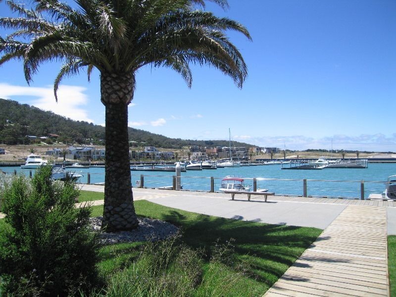 Berth/110 Martha Cove Water Way, Safety Beach VIC 3936
