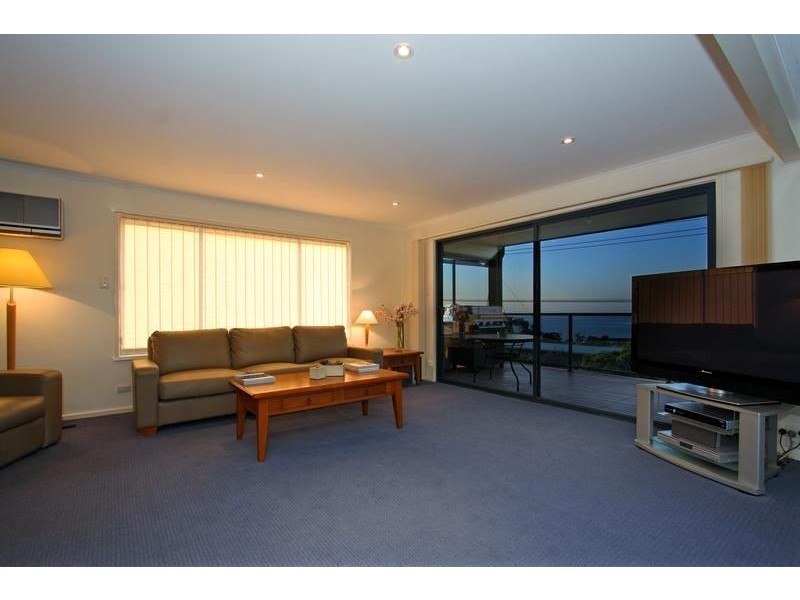 19 Atunga Terrace, Dromana VIC 3936