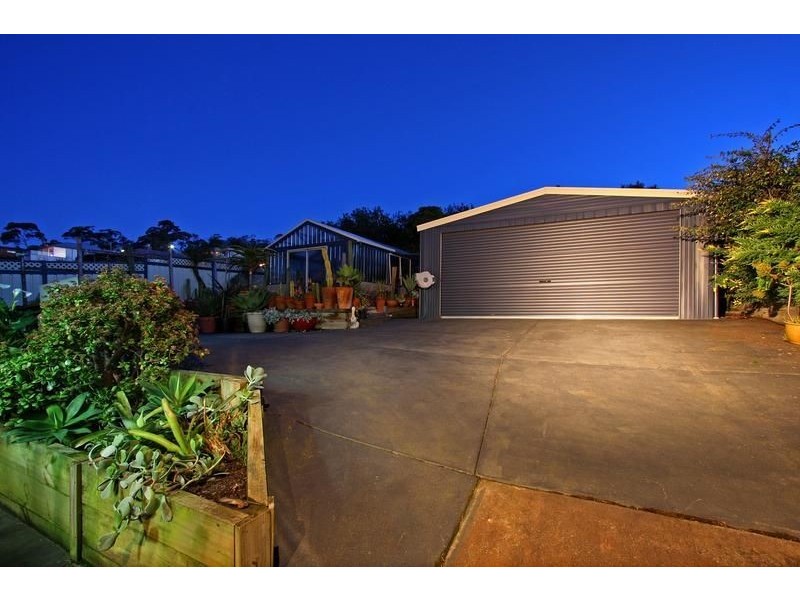 19 Atunga Terrace, Dromana VIC 3936