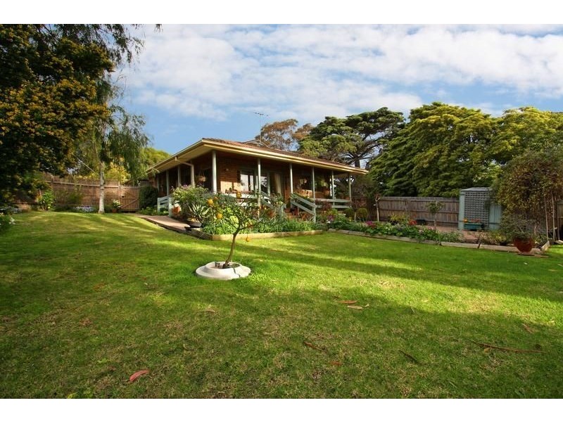 10 Morris Road, Mccrae VIC 3938