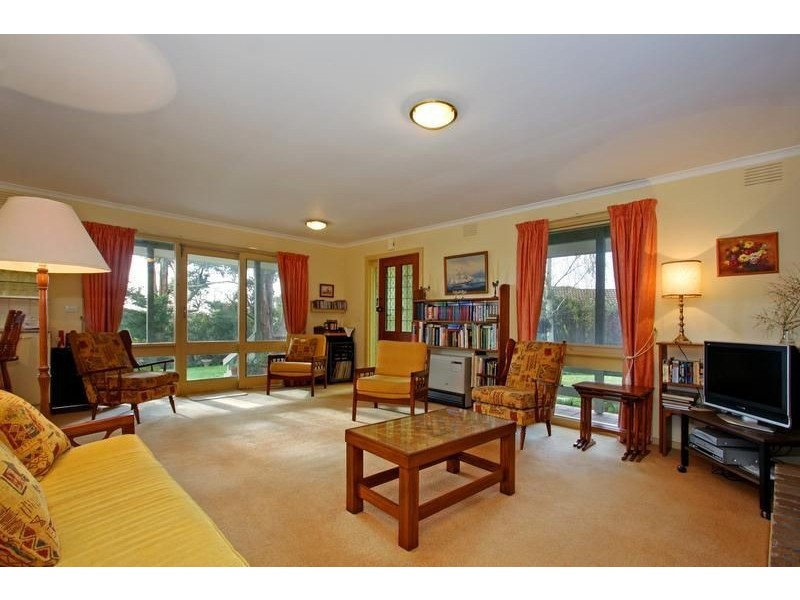 10 Morris Road, Mccrae VIC 3938