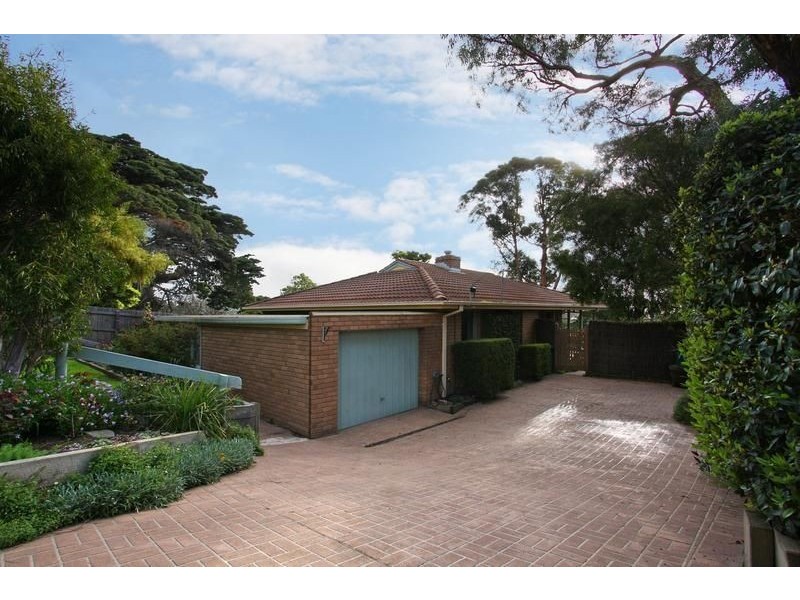 10 Morris Road, Mccrae VIC 3938