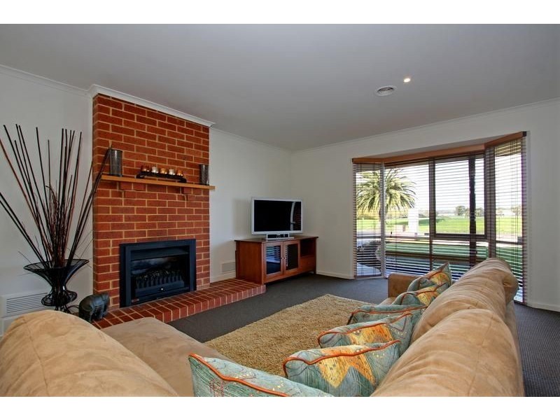 4 Lake View lane, Safety Beach VIC 3936